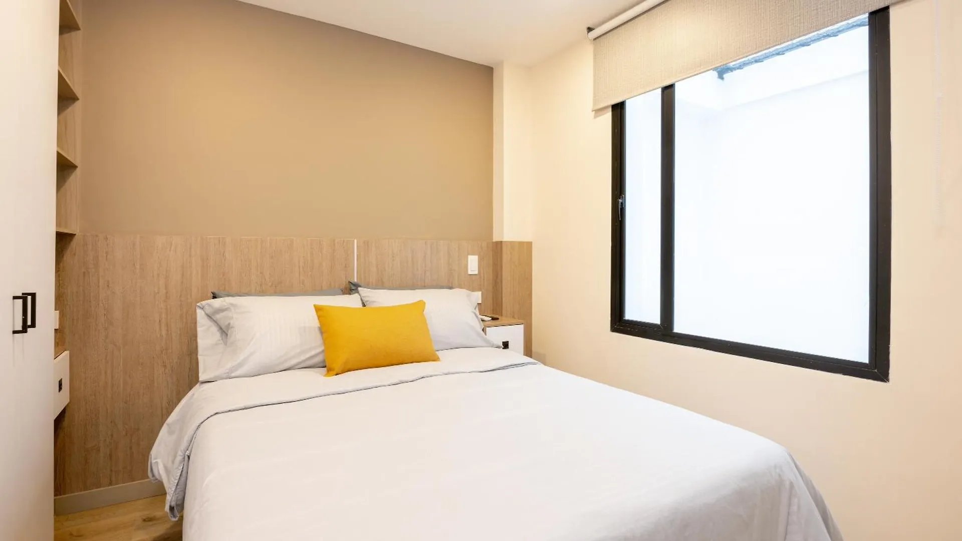 Aparta Estudio En El Poblado - Ac Y Wi Fi ميديلين كولومبيا